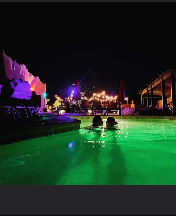 Mi Kasa Hot Springs 420,Adults Only, Clothing Optional Desert Hot Springs Exterior foto