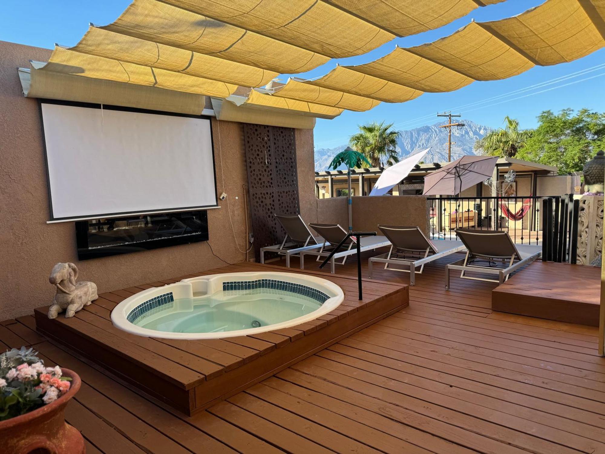 Mi Kasa Hot Springs 420,Adults Only, Clothing Optional Desert Hot Springs Exterior foto
